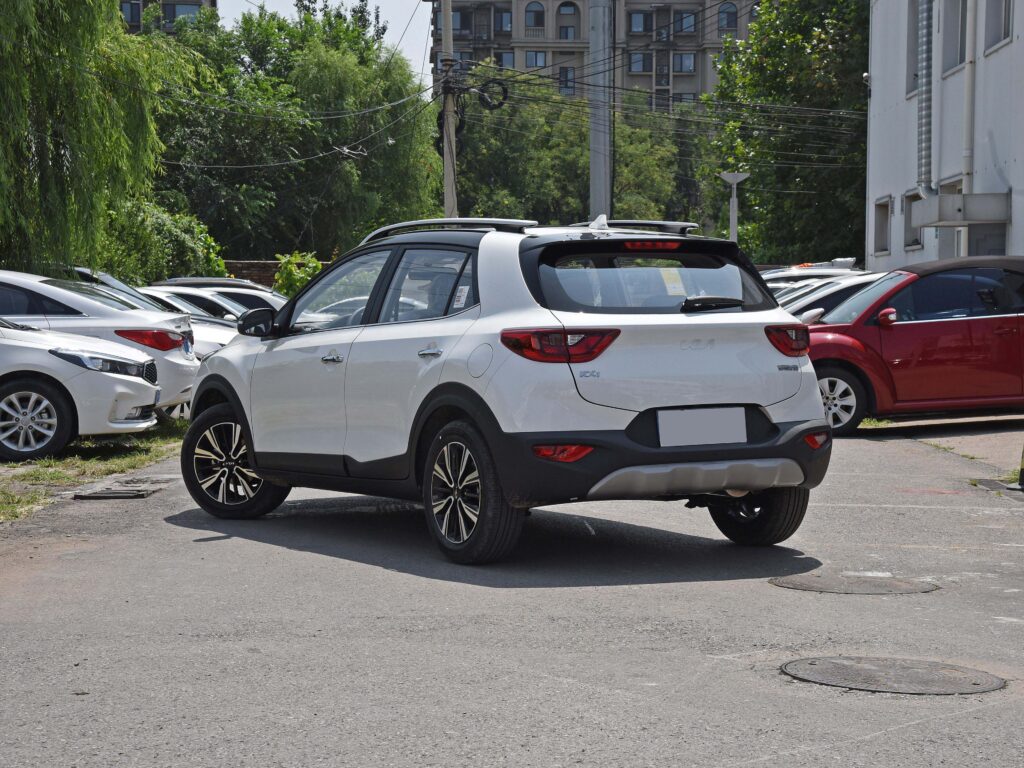 KIA KX1 Sunroof-4