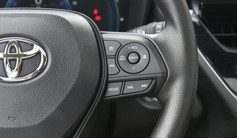 Toyota Corolla Cross full