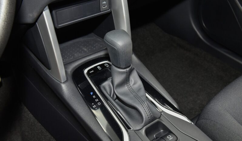 Toyota Corolla Cross full