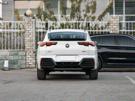 2025MY BMW X2 xDrive25i M Sport Shadow Package